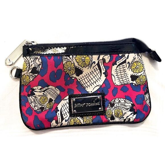 Betsey Johnson Cheetah Skull Wristlet - Picture 1 of 10
